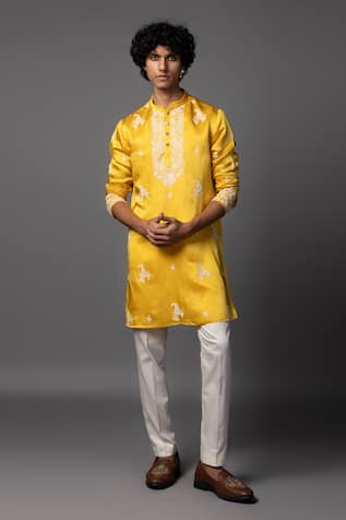 Paarsh Sunlit Grace Paisley Embroidered Kurta With Pant 