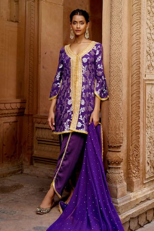 Mustard Moon By Neyha And Vrinda Banarasi Embroidered Kurta & Tulip Pant Set 