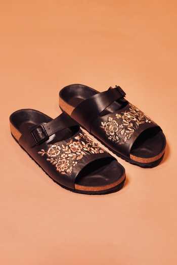 Dmodot Floral Zardozi Embroidered Slipper Sandals 