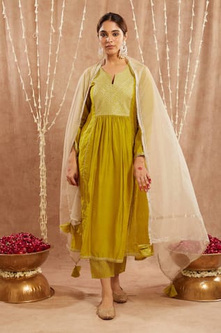 Gota Lace Embellished Kurta Set 