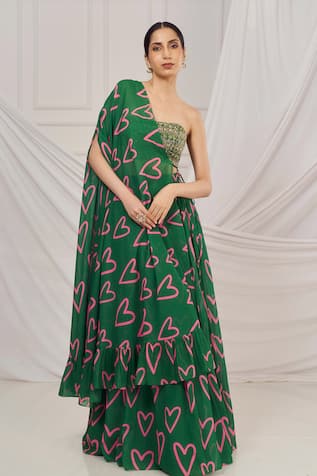 Harshita Singhvi Heart Print Pleated Lehenga & Cape Set 