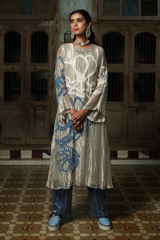 Floral Applique Silver Kurta Set 