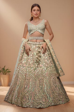 Samyukta Singhania Paisley Thread Embroidered Lehenga Set 