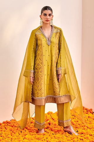 Shalkii Bloom Woven Anarkali Set 