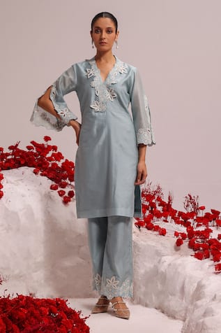 Label Moni K Resham Cutwork Embroidered Kurta & Pant Set 