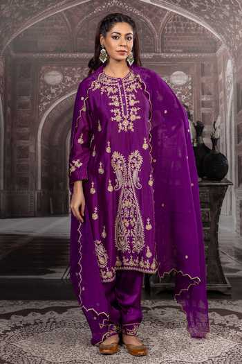 Label Radini Paisley Hand Embroidered Kurta Set 