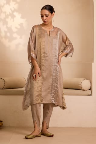 Label Mansi Nagdev Areeba Chanderi Kurta With Pant 