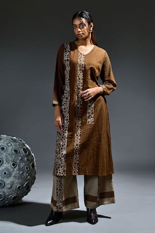 BANANA labs Circle Block Print Kurta With Pant 