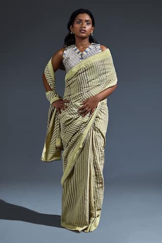 BANANA labs Stripe Print Saree With Long Blouse 