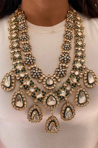 Emerald Green Kundan & Pearl Drop Necklace Set 