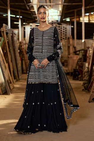 Karishma Khanduja Bareilly Geometric Embroidered Black Kurta Gharara Set 