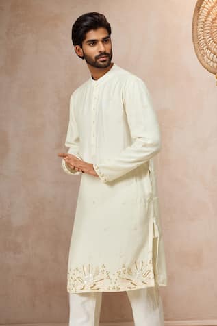 Ewoke Thread & Sequin Embroidered Kurta 