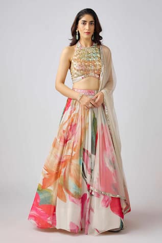 Basanti - Kapde Aur Koffee X AZA Fower Bloom Print Pleated Lehenga Set 