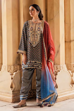 Maayera Jaipur Embroidered Jaal Print Kurta Set 