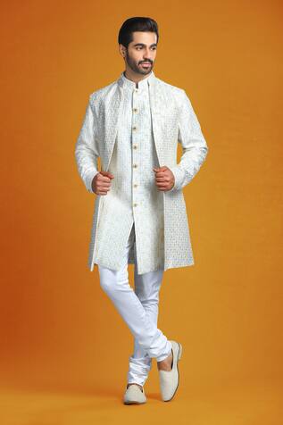 Char Chaand Bullian Bloom Thread Embroidered Kurta Set 