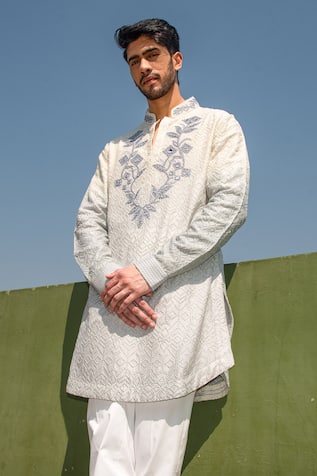 Char Chaand Ombre Chikankari Mirror Embroidered Kurta 