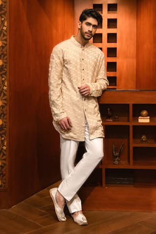 Char Chaand Chikankari Circlet Embroidered Kurta 