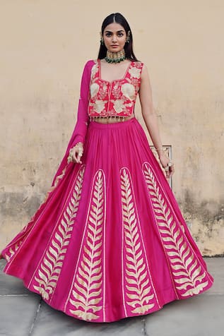 Ease Leaf Embroidered Lehenga Set 