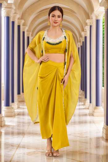 Prisho Dori Embroidered Cape Set With Cowl Skirt 