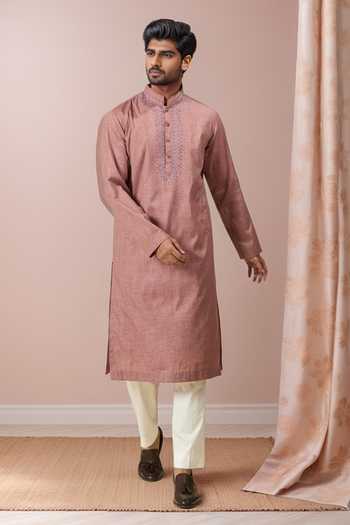 Ankita Shahabadi Thread Embroidered Mandarin Collar Kurta 