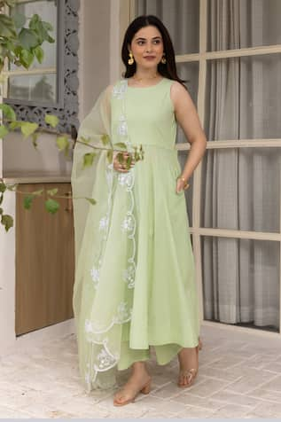 ASRUMO Solid Anarkali Set With Embroidered Dupatta 