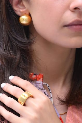 Gold Globe Spherical Stud Earrings 