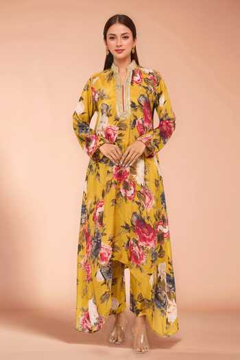 Kashmiraa Yellow Floral Print Kurta Set 