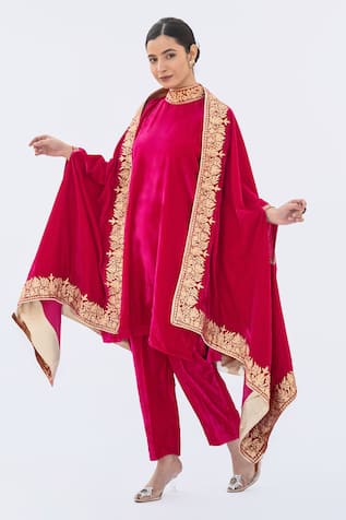 Daljit Sudan Aari Embroidered Velvet Cape Kurta Set 