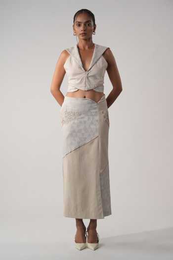 Orthodox Grey Triangle Print Embroidered Skirt 