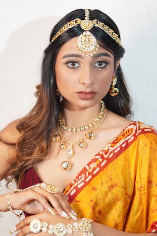 Gold Kundan Bead Embellished Mathapatti 