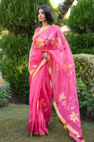 Mangalmay By Aastha Handpainted Floral Organza Saree Set 