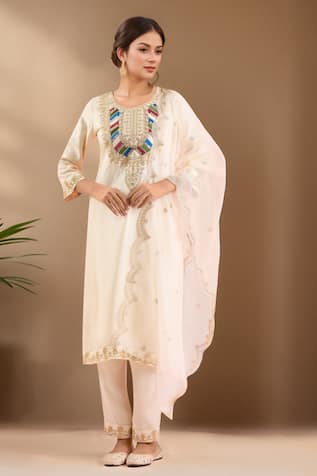 Samyukta Singhania Gota Embroidered Kurta Set 