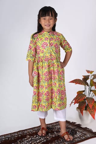 THE COTTON STAPLE Lemon Floral Print Kurta With Pant 