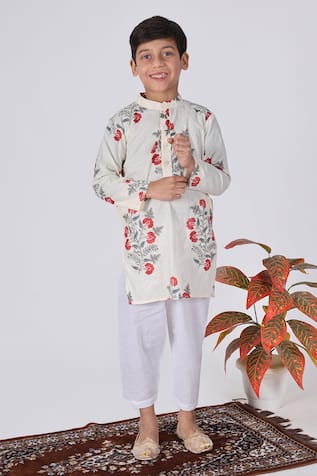 THE COTTON STAPLE Salt Floral Print Kurta With Pant 