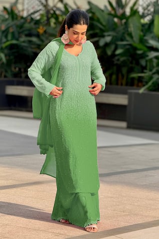 LABEL AISHWARYRIKA Ombre Chikankari Kurta Set 