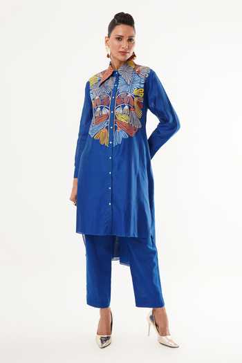 Jajaabor Floral Embroidered Kurta & Pant Set 