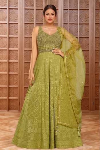 Samyukta Singhania Mughal Bloom Embroidered Gown With Dupatta 