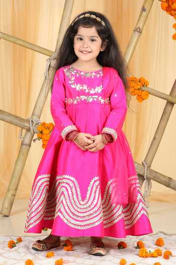 The Little Celebs Gota Patti Embellished Anarkali Set 