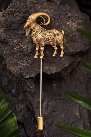 Cosa Nostraa Antique Gold Alpine Sentinel Lapel Pin 