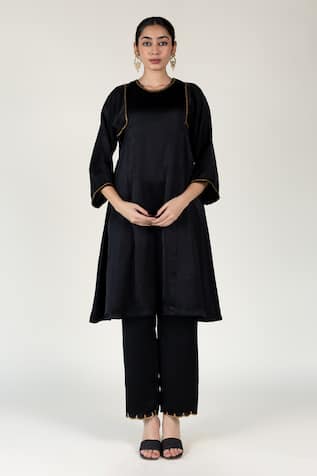 Nirjara Black Sequin Embroidered Choga Kurta Set 