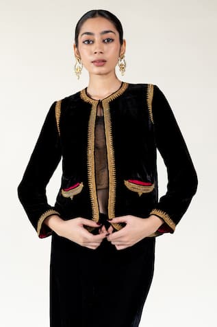 Nirjara Black Marodi Embroidered Velvet Jacket 