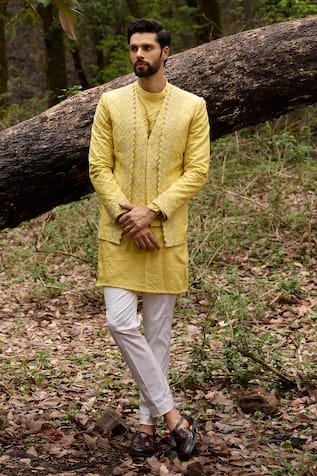 Varun Chakkilam Yellow Jaal Embroidered Jacket & Pant Set 