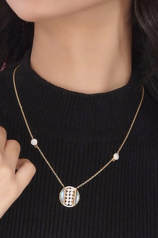 Gold Stone & Pearl Alphabet O Pendant Necklace 
