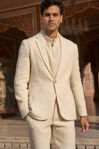 Dash And Dot Ivory Boucle Textured Single Breasted Blazer 