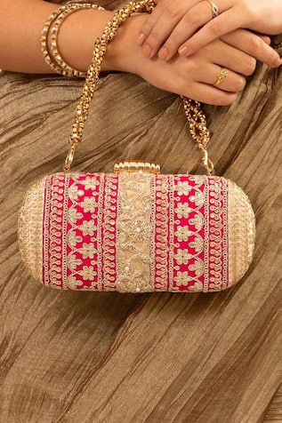 Pink & Peach Lace Embellished Clutch 