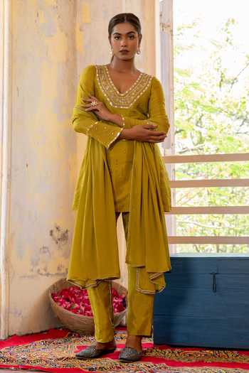 Enamour By Radha Zardozi Embroidered Kurta Set 