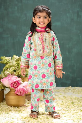 Floral Gota Embroidered Kurta Set 