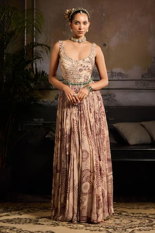 Diyarajvvir Gul Print Gathered Maxi Dress 