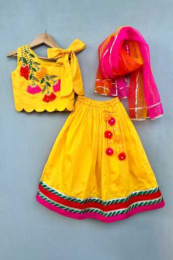 Label Neeti Bloom Embroidered Blouse & Lehenga Set 