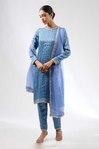 Priyal Prakash Gota Patti Embroidered Kurta Set 